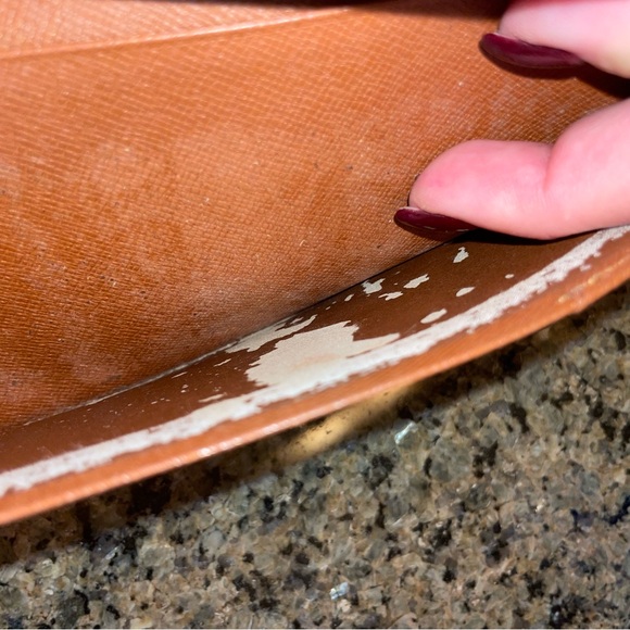 Louis Vuitton Wallet - Picture 13 of 15